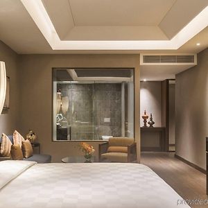 Prestige Wing Suite